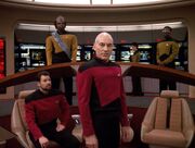 Picard speaks to Prak