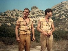 Aprivatelittlewarhd0302