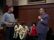 McCoy hält die Gangster in Schacht