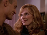 Rasmussen flirtet mit Crusher.