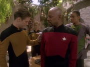 Auf der Erde finden Personen-Kontrollen statt