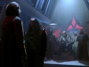 Duras klagt Worf an