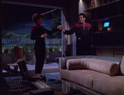 Chakotay und Valerie Archer in ihrem Quartier