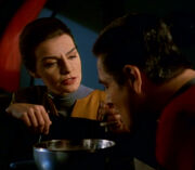 Seska and Chakotay share mushroom soup
