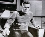 Christopher Pike (noir & blanc)