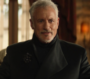 Q offers Picard a choice between remaining as he is, or a chance at 'atonement'