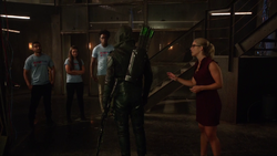 Green Arrow yells at his recruits