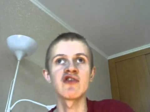 Иван 16 лет. Реальный пацан-Разбирается в мемах и хайповой моде.Ищет горячую чик