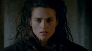 Morgana conmocionada por la revelación del verdadero nombre de Emrys.