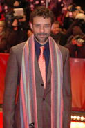 Alexander Siddig (12)