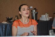 Katie McGrath Comic Con 2012-10