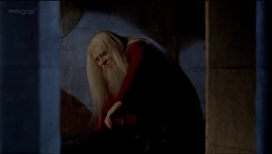 Emrys changing into Southron disguise