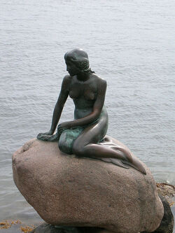 The Little Mermaid: Hans Christian Andersen