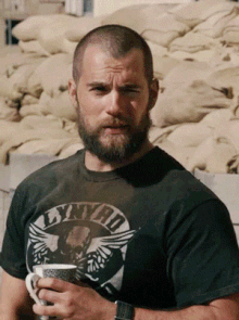 Frasercoffeegif.gif