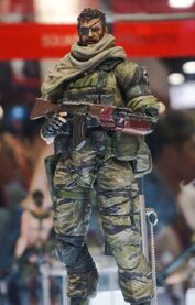 Punished/Venom Snake Play Arts KAI de Square Enix Products.