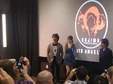 De izquierda a derecha: Kojima, Joosten y Shinkawa en el estudio de Los Angeles de Kojima Productions.