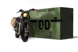 Venom Triumph Bonneville with DD cardboard box container.