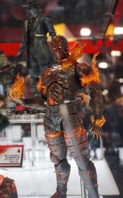 "Man on Fire" Play Arts KAI de Square Enix Products.