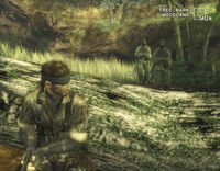 Naked Snake, using the Tree Bark uniform and Woodland face paint, granting a 90% camo index (top right).