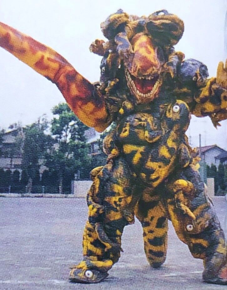UNOBLAB X IZUMONSTER Jah Dead v4 - The Toy Chronicle