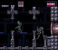 Zebesians in the ruins of the room in Super Metroid.