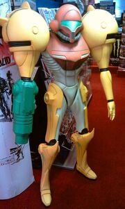 Metroid Prime lifesize statue