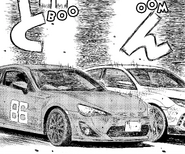 The Civic being overtaken by Kanata's 86 in Chapter 020