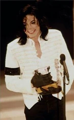 MJ-Grammy-Legend-4.jpg (14 KB)