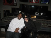 Jackson with "Fuzzy" at the Palms Recording Studio (2008)