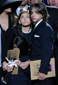 Paris at her father's memorial service (2009)