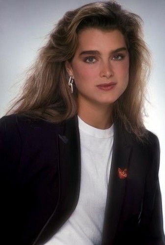 brooke shields-1983-04 April Mougin | Brooke shields, Big hair, Beauty