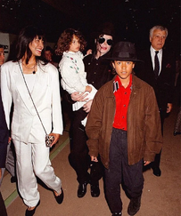 with the Chandler family (1993)