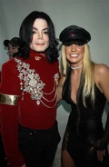 Mtvvmas 7.jpeg (33 KB) Michael Jackson and Britney Spears for the MTV Video Music Awards (2002)