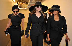 Janet, La Toya and Rebbie Jackson 2009