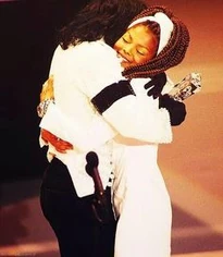 MJ-Janet-Grammy-5.jpg (12 KB)