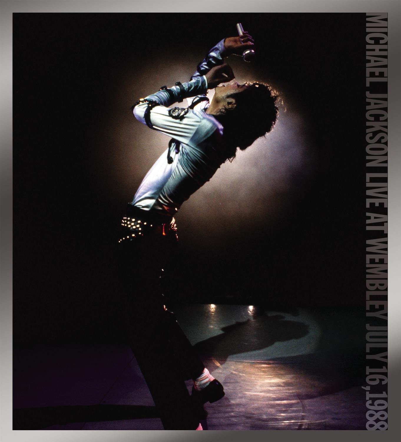 Michael jackson live. Michael Jackson Live Wembley 1988. Michael Jackson - Live at Wembley (July 16, 1988). Michael Jackson Bad Tour 1988.