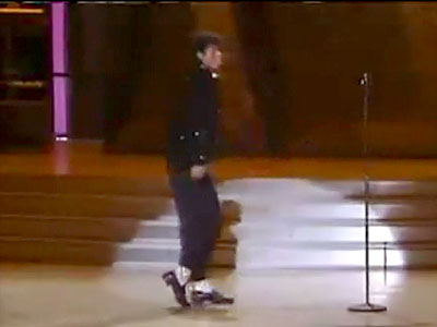 michael jackson moonwalk