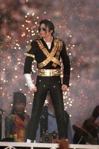  performing at the Super Bowl XXVII halftime show (1993)