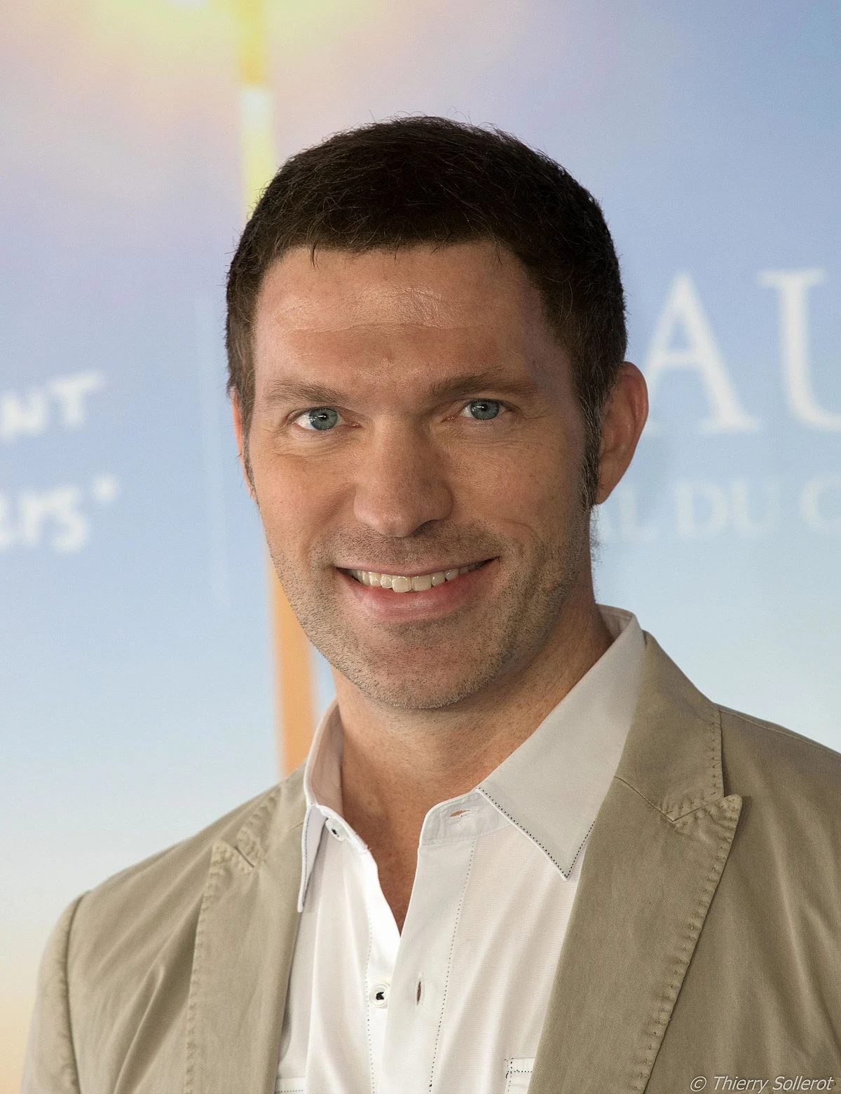Travis Knight Transformers Movie Wiki Fandom