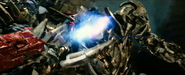 Megatron gets his face blown off by Optimus