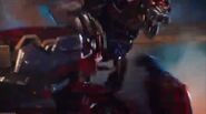 As Ravage (Bumblebee film) Weapon’s Sharp Teeth fighting with Optimus Prime (Bumblebee film)