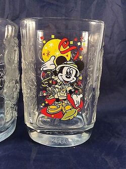 McDonalds - Disney Millenium Glasses - Happy Meal Set - 2000