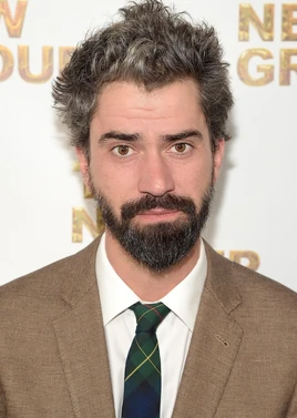 Hamish Linklater