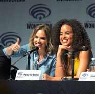 4-1-17 WonderCon Parisa Fitz-Henley and Arielle Kebbel