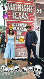 SDCC Comic Con 2017 - François Arnaud and Sarah Ramos skulls filter