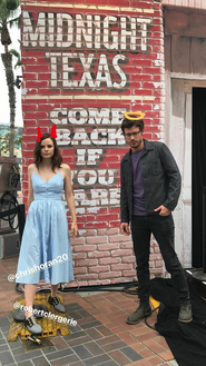 SDCC Comic Con 2017 - François Arnaud and Sarah Ramos (Devil and Angel)