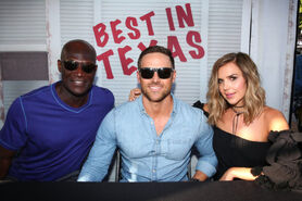 07-22-17 San Diego Comic Con Peter Mensah, Dylan Bruce and Arielle Kebbel book signing