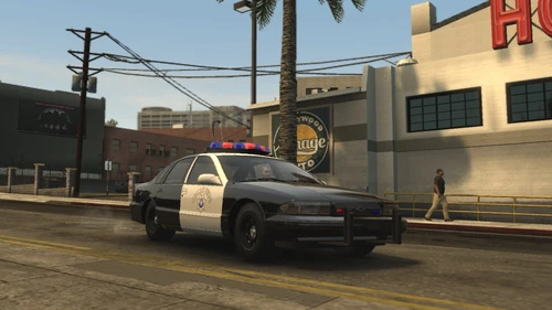 A California Highway Patrol Chevrolet Impala SS on the streets of Los Angeles. This is in Midnight Club: Los Angeles.