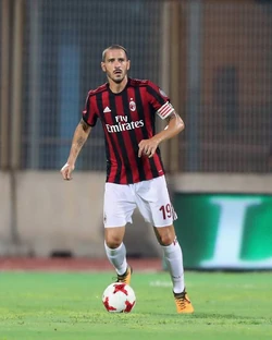 Leonardo Bonucci trains for first time as AC Milan player