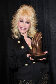 Dolly Parton accepting Liseberg Applause Award 2010 portrait